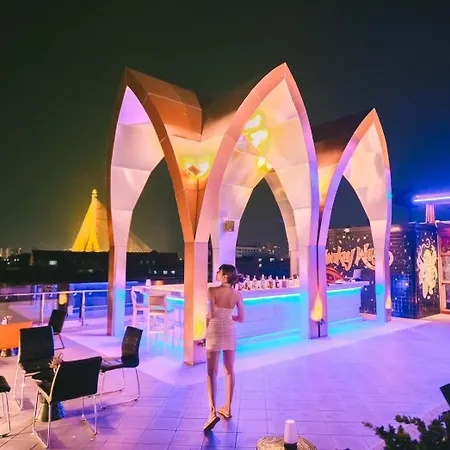 4 Monkeys Hotel