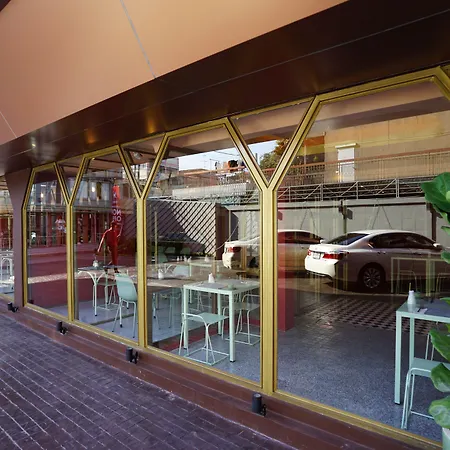 4 Monkeys Hotel