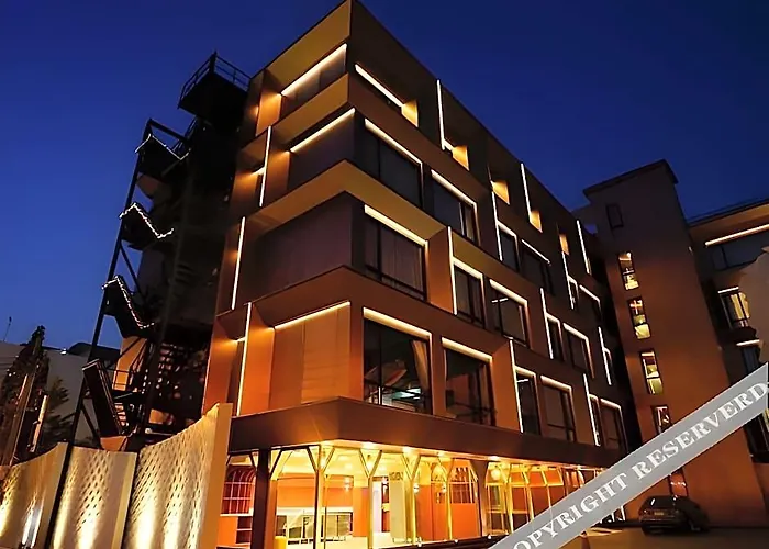 酒店 4 Monkeys 4*
